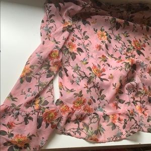 floral blouse